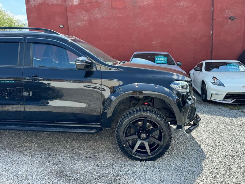 MERCEDES-BENZ X CLASS