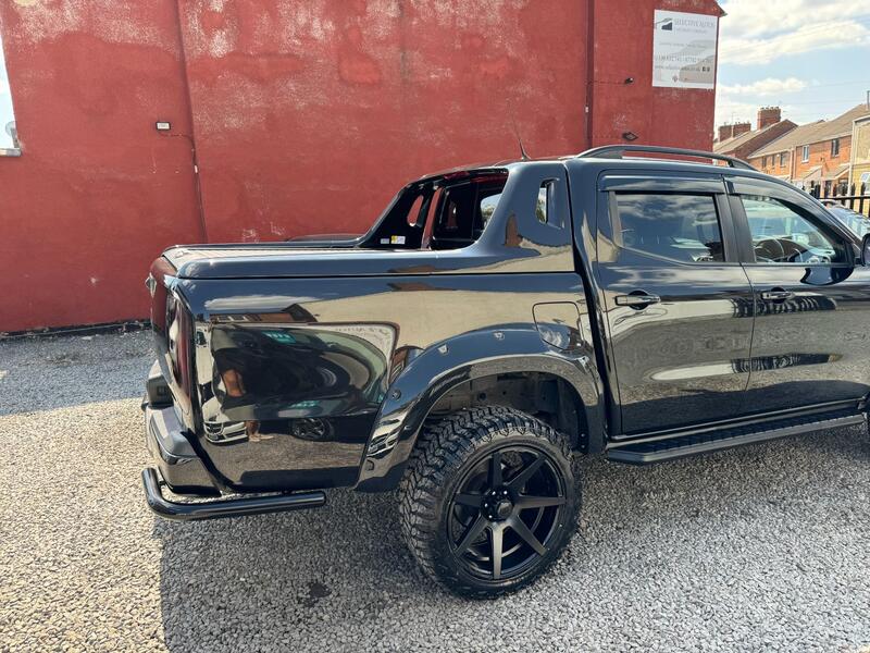 MERCEDES-BENZ X CLASS