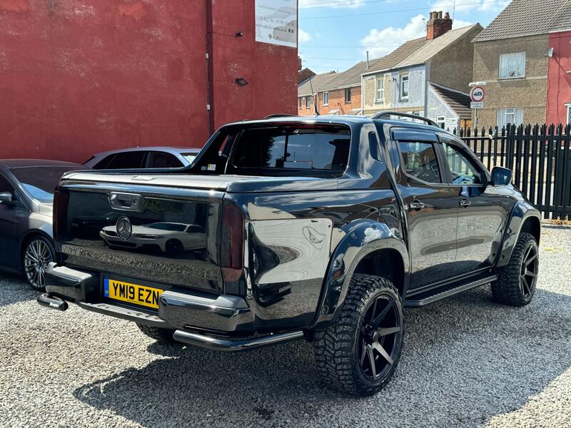 MERCEDES-BENZ X CLASS