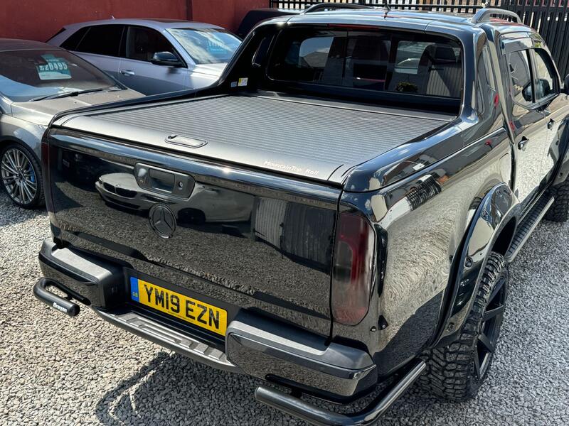 MERCEDES-BENZ X CLASS