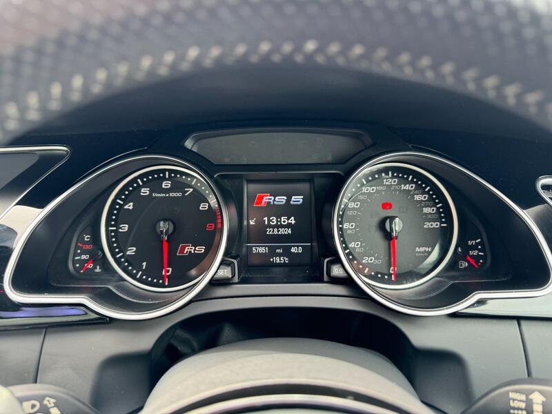 AUDI RS5