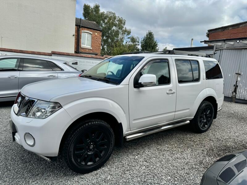NISSAN PATHFINDER