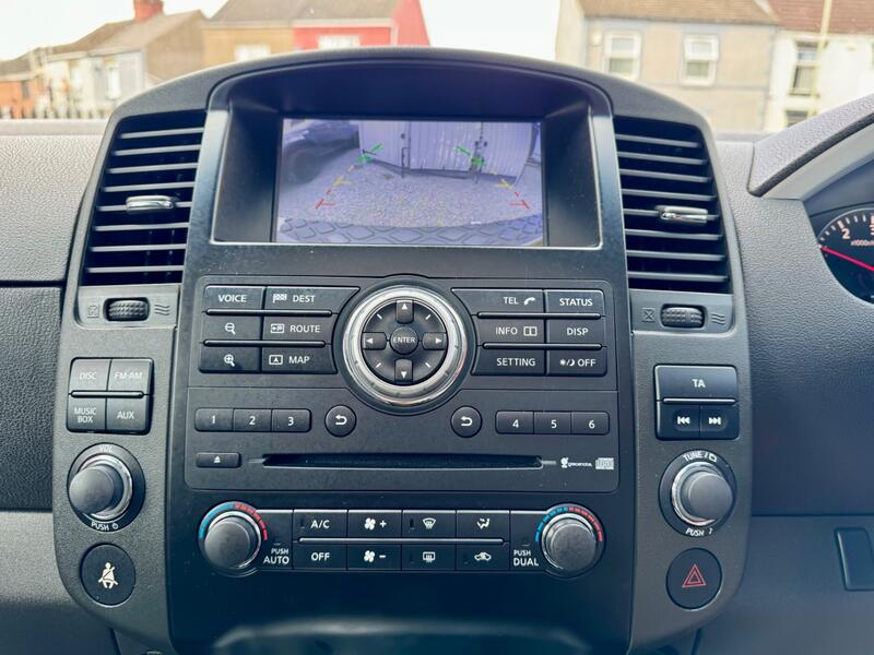 NISSAN PATHFINDER
