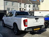NISSAN NAVARA