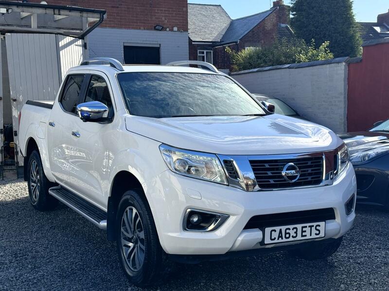 NISSAN NAVARA