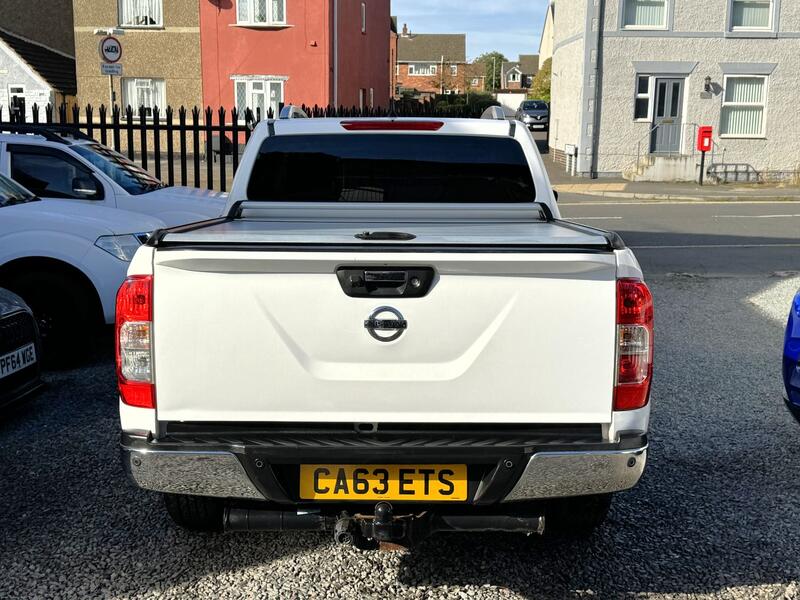 NISSAN NAVARA