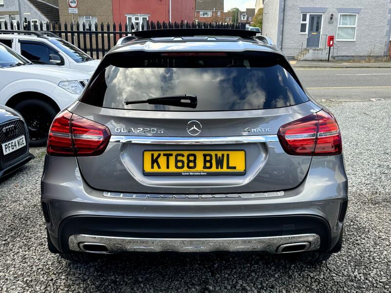 MERCEDES-BENZ GLA CLASS