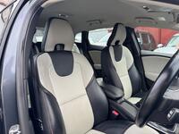 VOLVO V40 CROSS COUNTRY