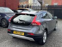 VOLVO V40 CROSS COUNTRY