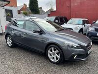 VOLVO V40 CROSS COUNTRY