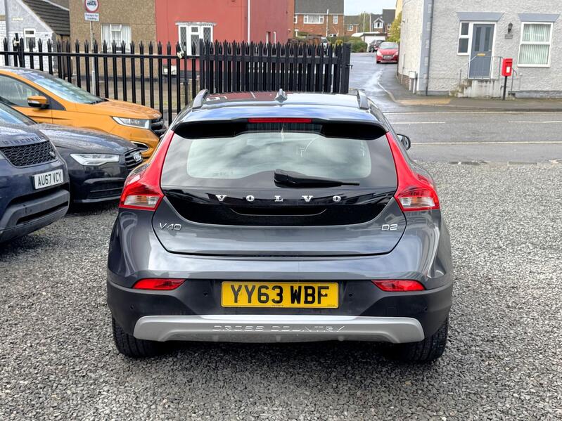 VOLVO V40 CROSS COUNTRY