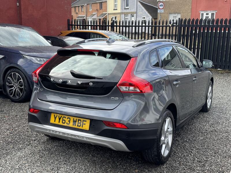 VOLVO V40 CROSS COUNTRY