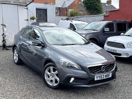 VOLVO V40 CROSS COUNTRY