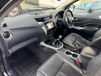 NISSAN NAVARA