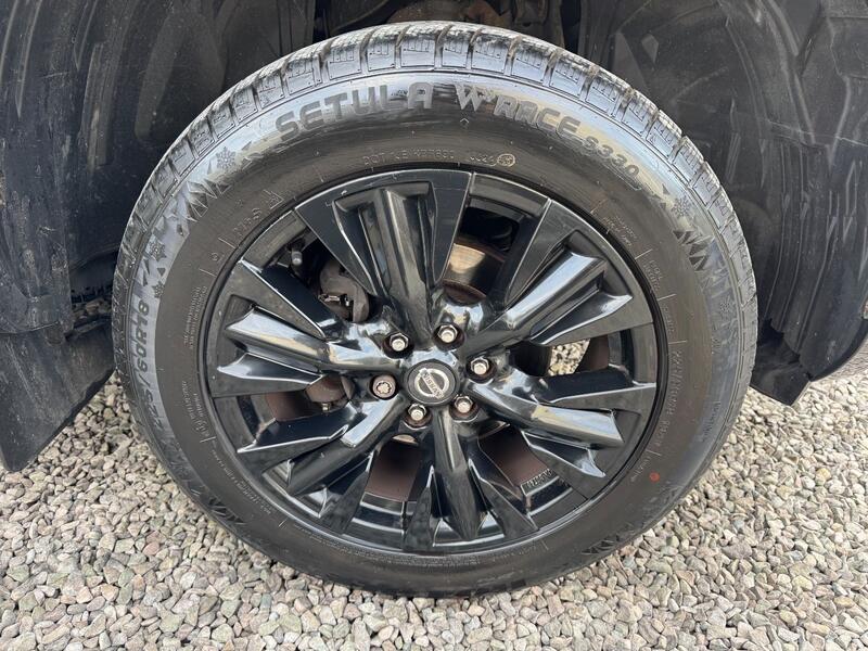 NISSAN NAVARA