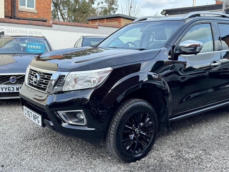 NISSAN NAVARA