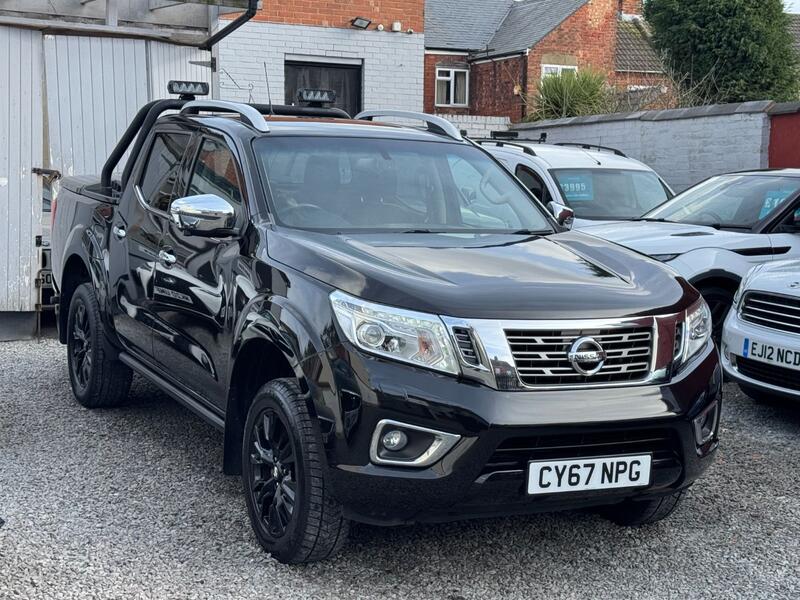 NISSAN NAVARA
