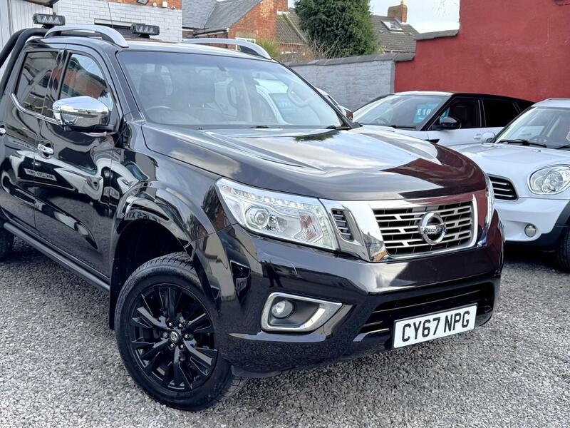 NISSAN NAVARA