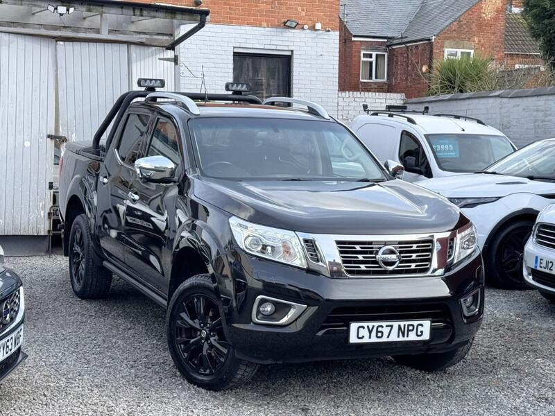 NISSAN NAVARA