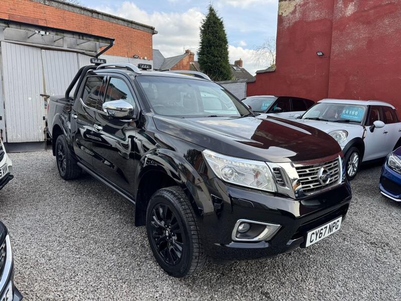 NISSAN NAVARA