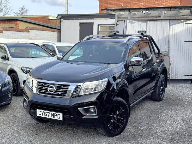 NISSAN NAVARA