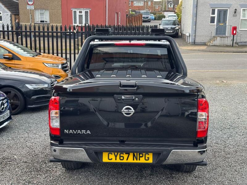 NISSAN NAVARA