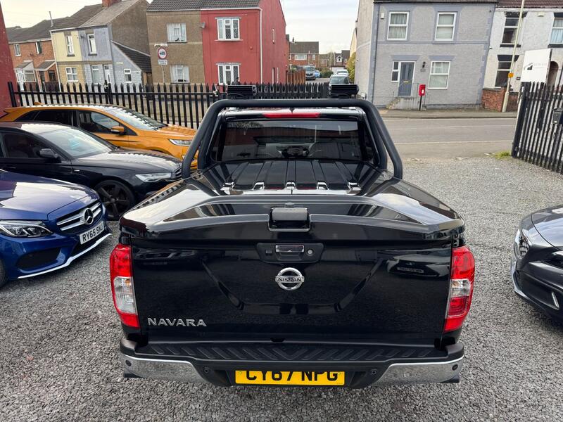 NISSAN NAVARA