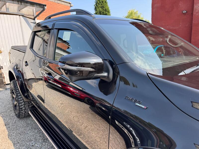 MERCEDES-BENZ X CLASS