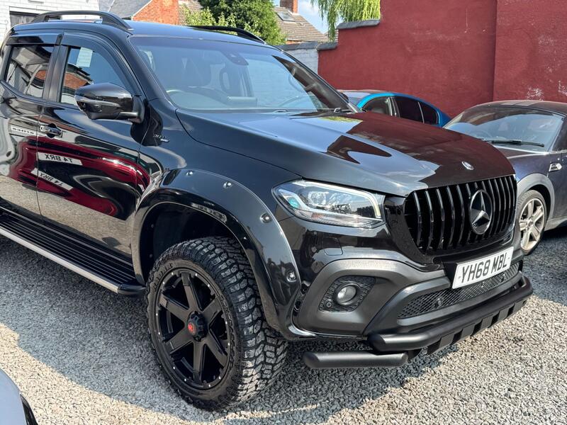 MERCEDES-BENZ X CLASS