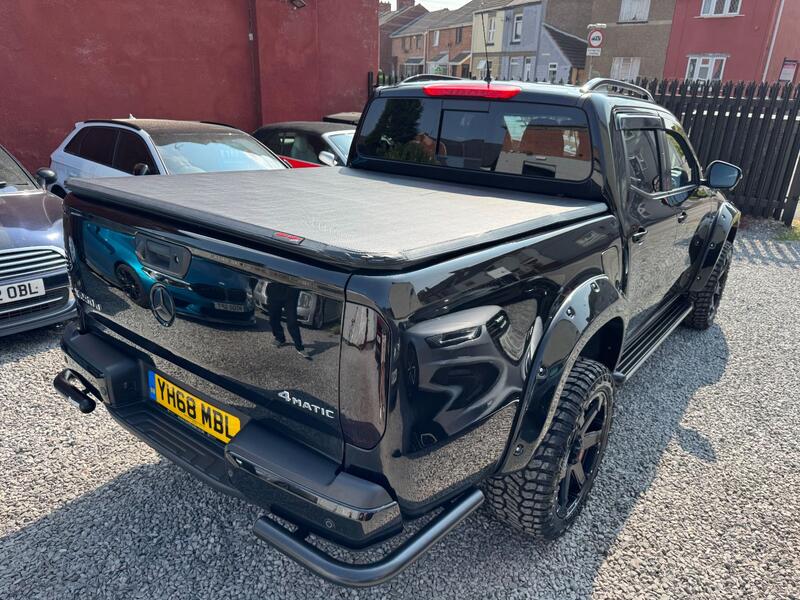 MERCEDES-BENZ X CLASS