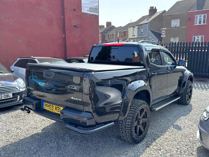 MERCEDES-BENZ X CLASS