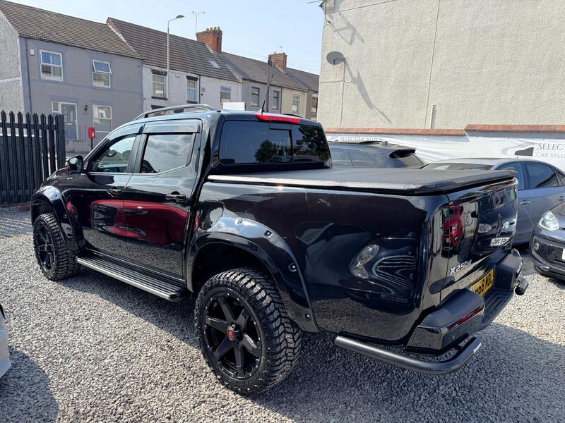 MERCEDES-BENZ X CLASS