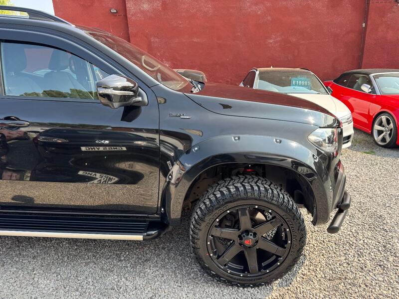 MERCEDES-BENZ X CLASS