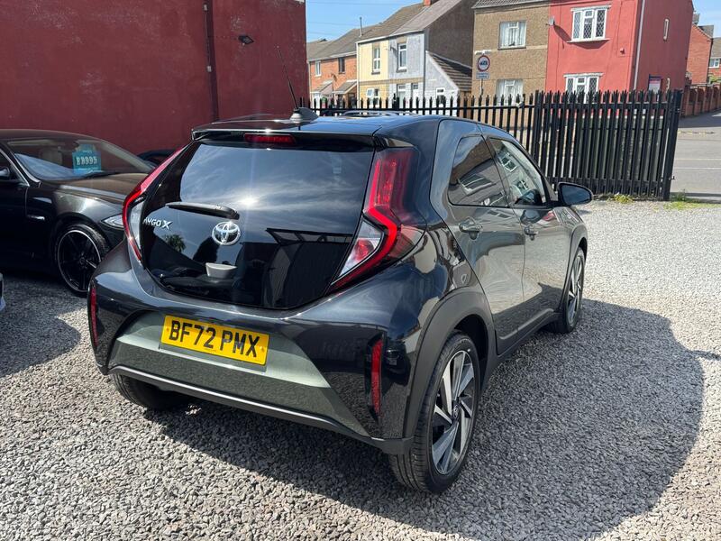 TOYOTA AYGO X