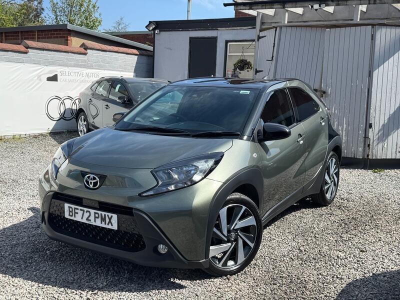 TOYOTA AYGO X