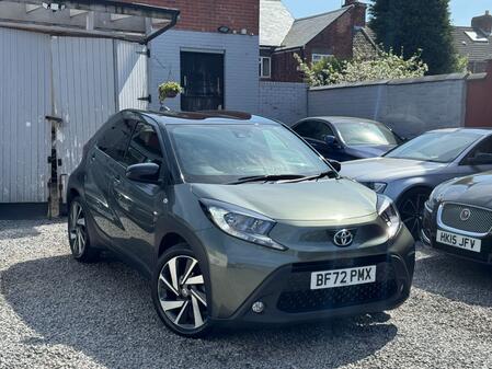 TOYOTA AYGO X