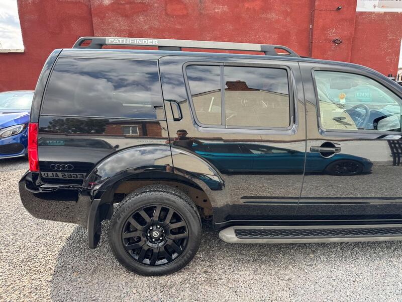 NISSAN PATHFINDER