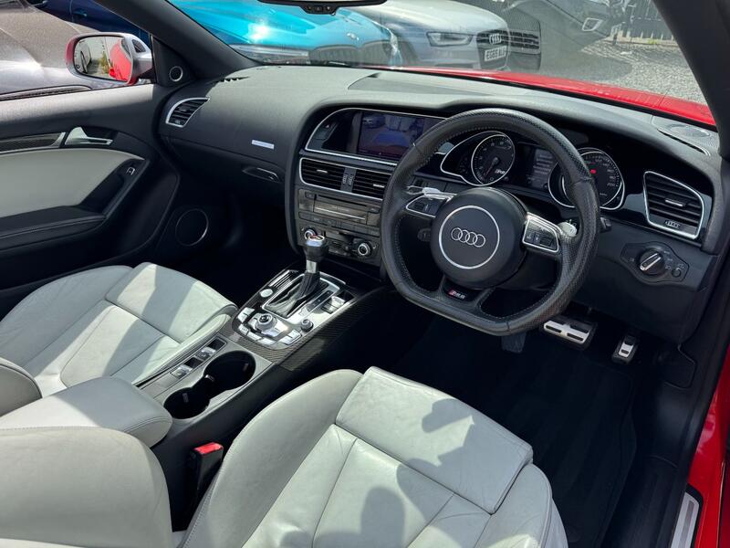 AUDI RS5