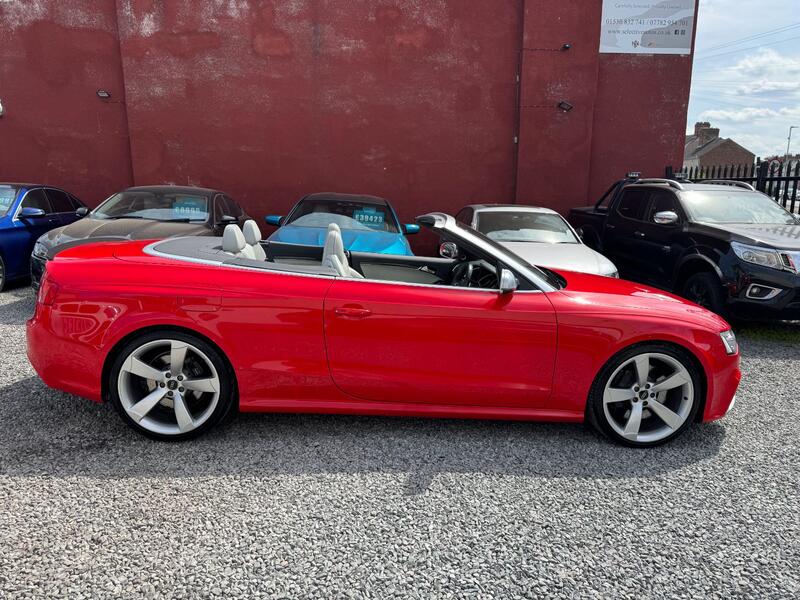 AUDI RS5