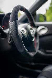 NISSAN 370Z