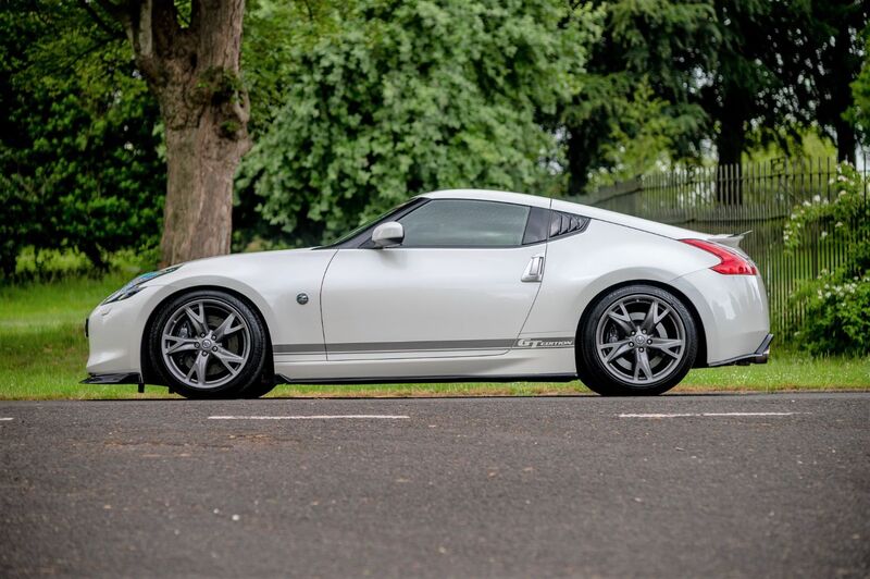NISSAN 370Z