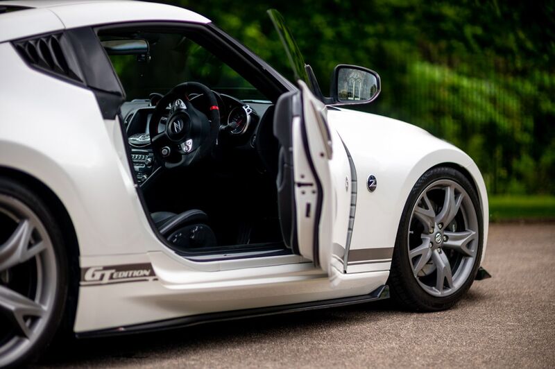 NISSAN 370Z