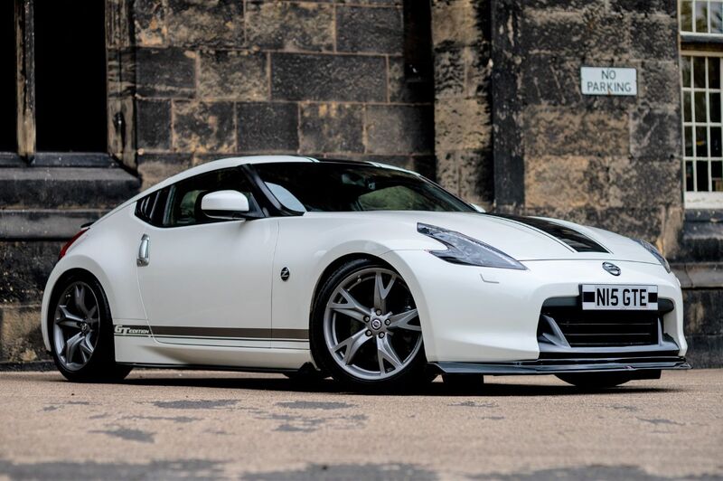 NISSAN 370Z