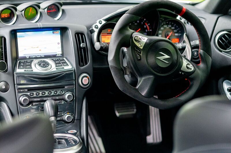 NISSAN 370Z