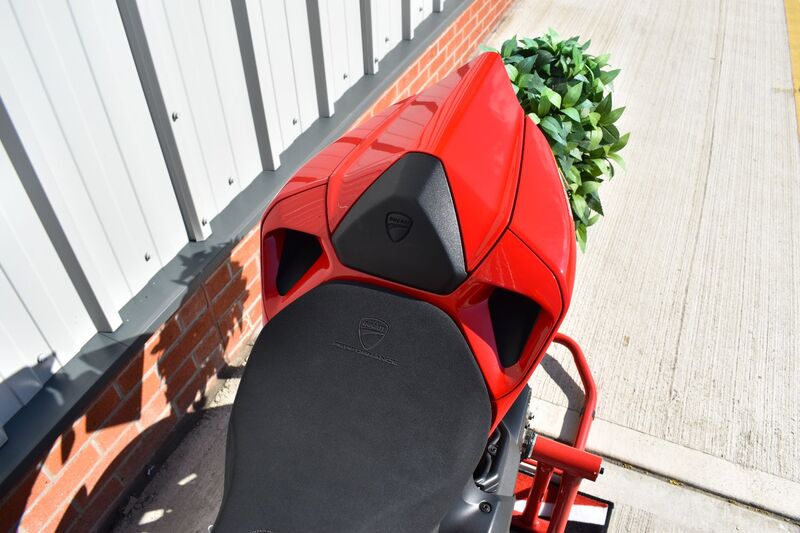 DUCATI 1199 Panigale