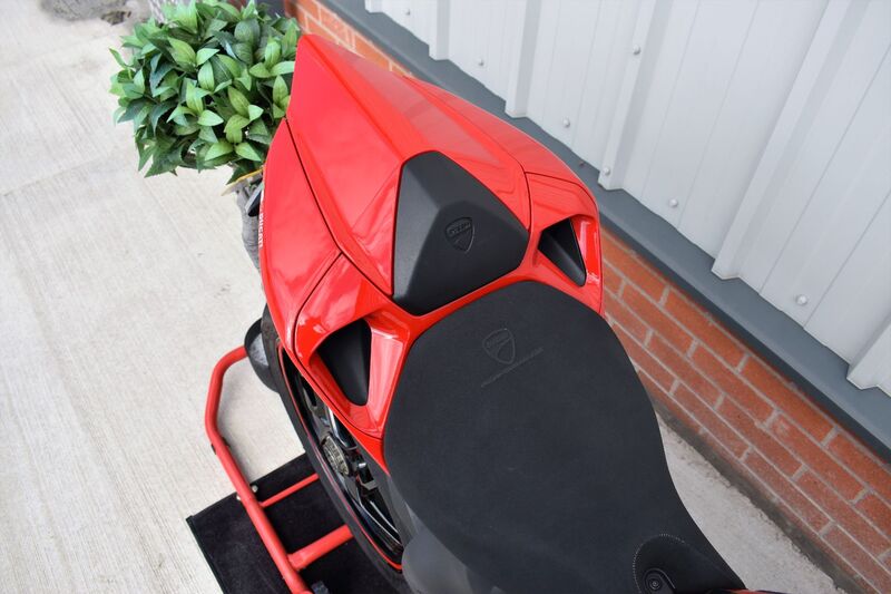 DUCATI 1199 Panigale