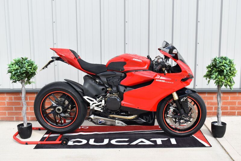 DUCATI 1199 Panigale