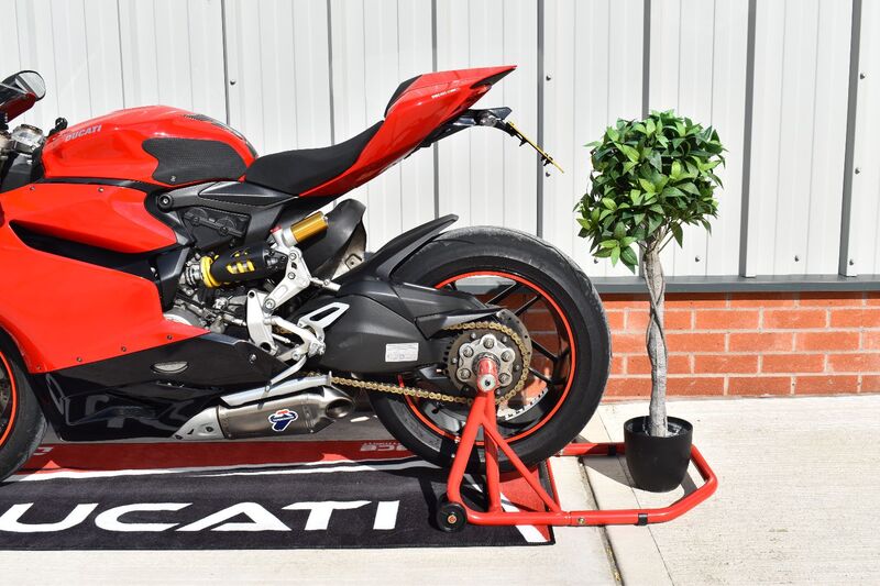 DUCATI 1199 Panigale