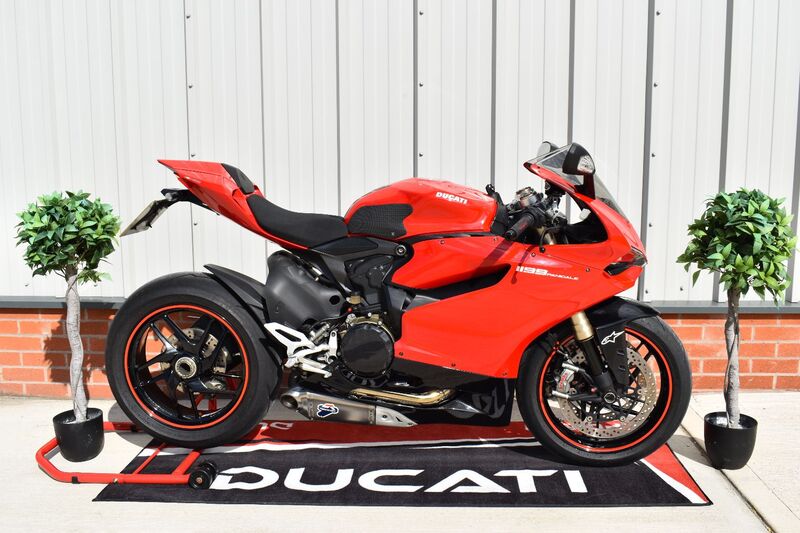 DUCATI 1199 Panigale