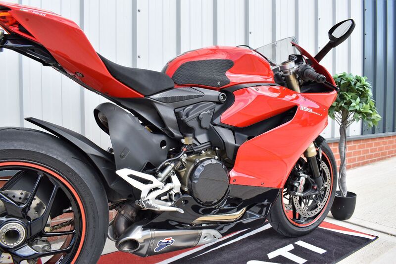 DUCATI 1199 Panigale